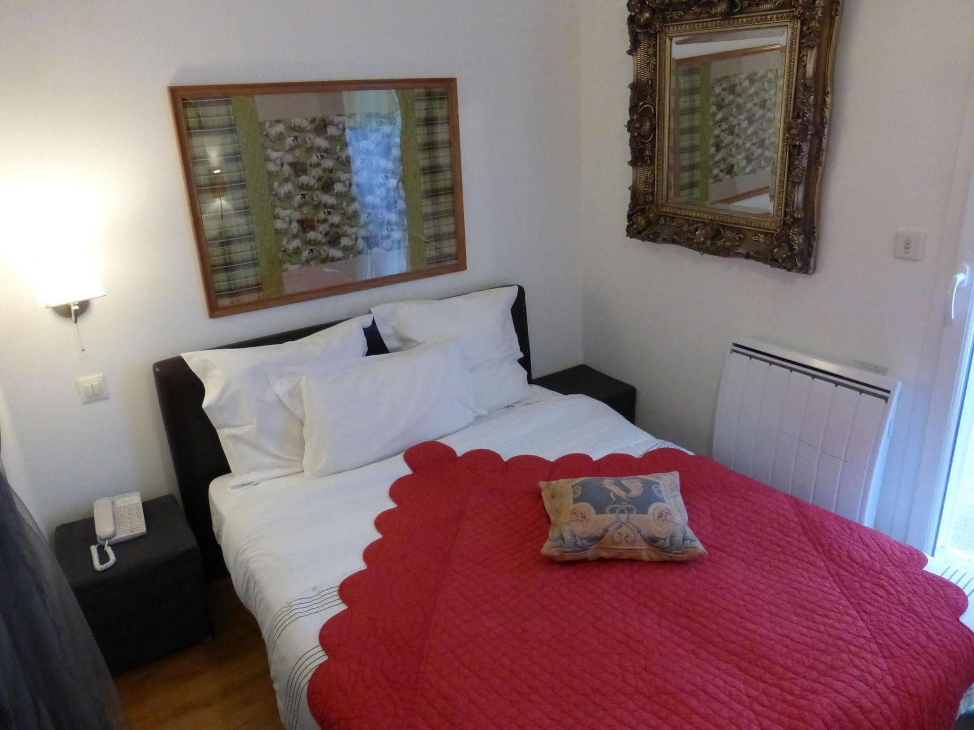 Logis Hotel La Villa Boucicaut Chalon-sur-Saône Exteriör bild